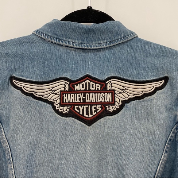Harley Davidson Women’s Jean Jacket Blue Denim Winged Logo Patch M - Picture 6 of 9